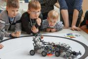 В Новосибирске прошли городские соревнования по робототехнике